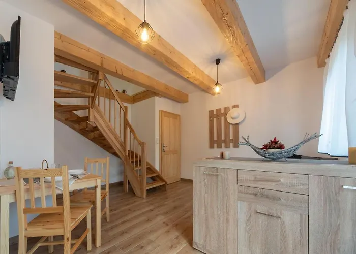 度假居 Cilka 1 By Interhome *